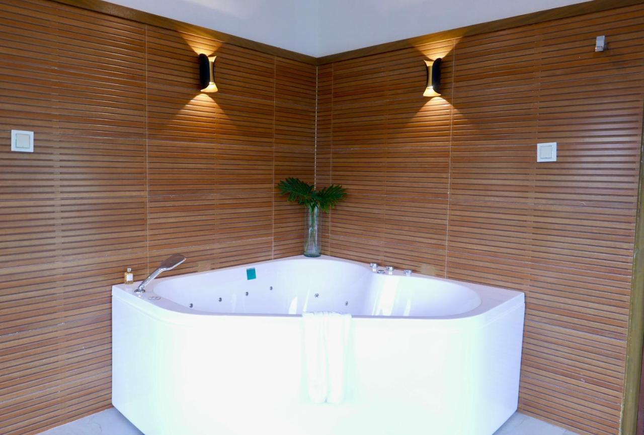 Acuatico Beach Resort & Hotel Inc. San Juan  Zewnętrze zdjęcie